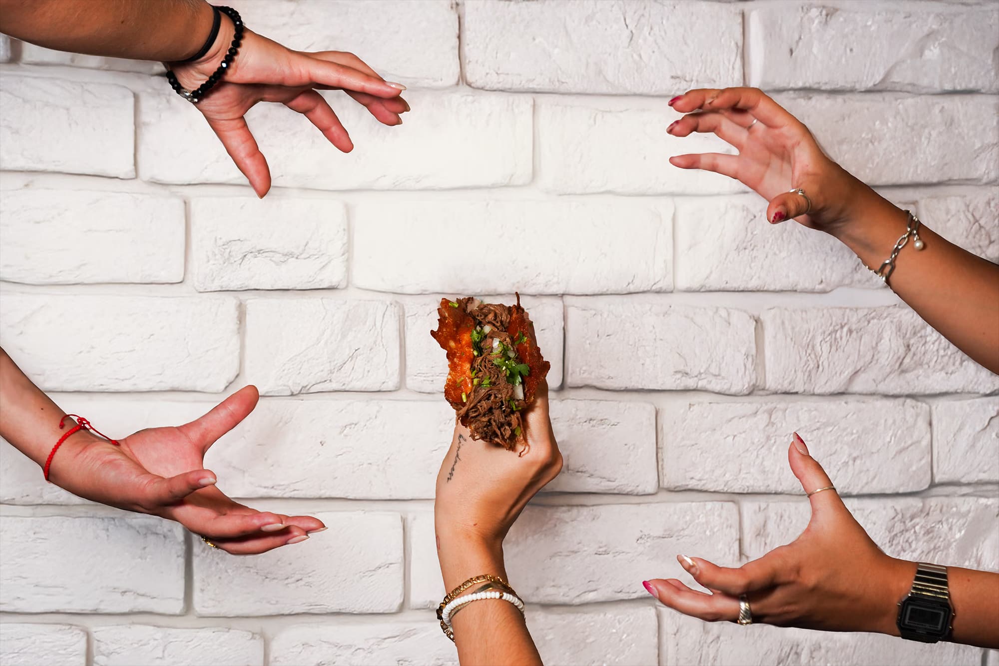 Kravings hero background